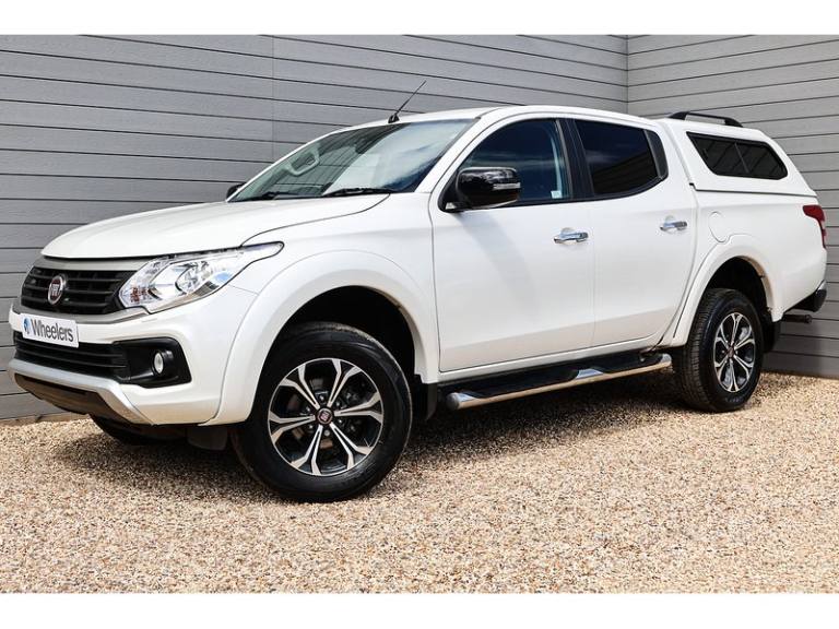 2018 Fiat Fullback 2.4 180hp LX Double Cab Pick Up PICK UP DIESEL Manual