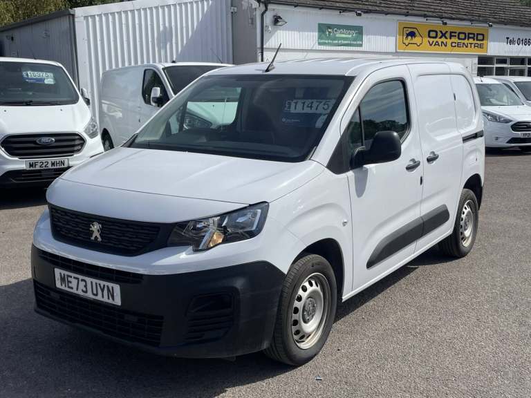 2024 Peugeot Partner 1000 1.5 BlueHDi 100 Professional Premium + Van PANEL VAN DIESEL Manual