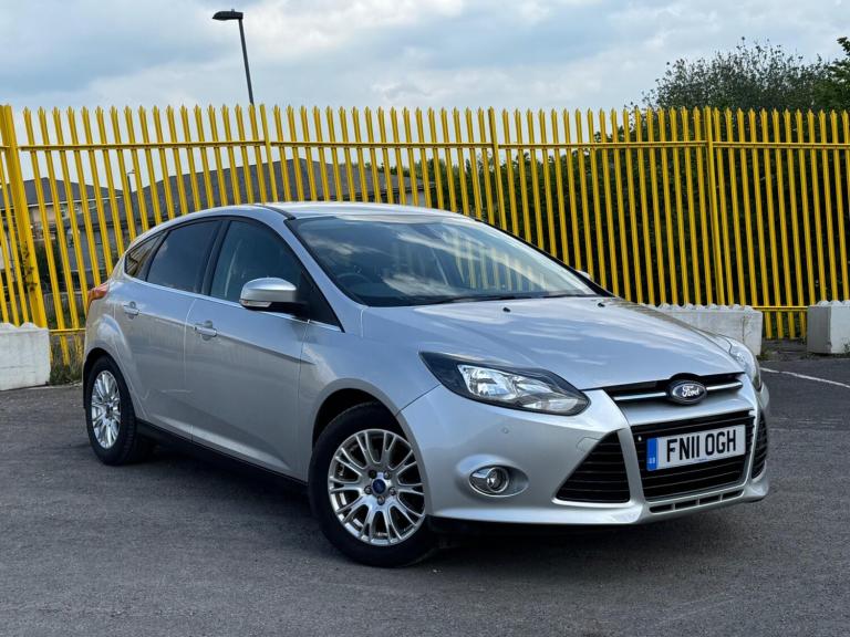 2011 Ford Focus 1.6 Titanium Euro 5 5dr HATCHBACK Petrol Manual