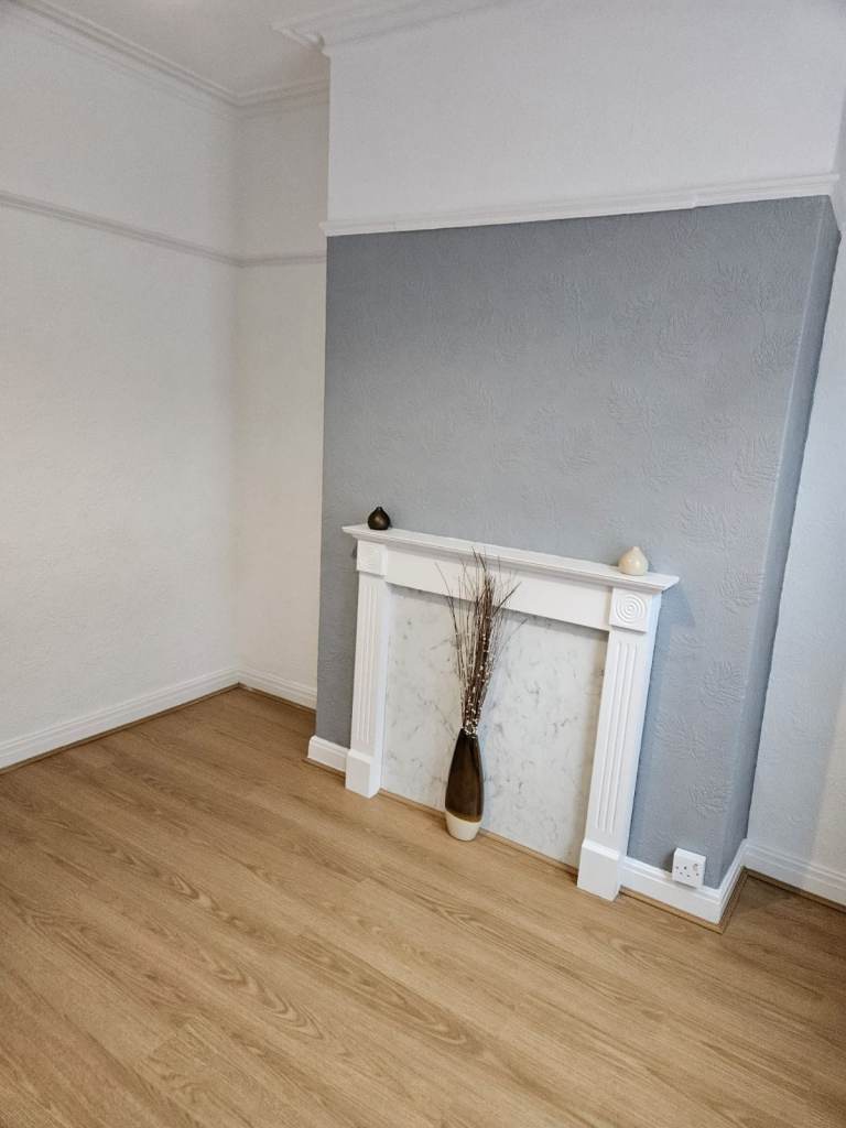 Two bedroom house in excellent condition available for rent in ST1 