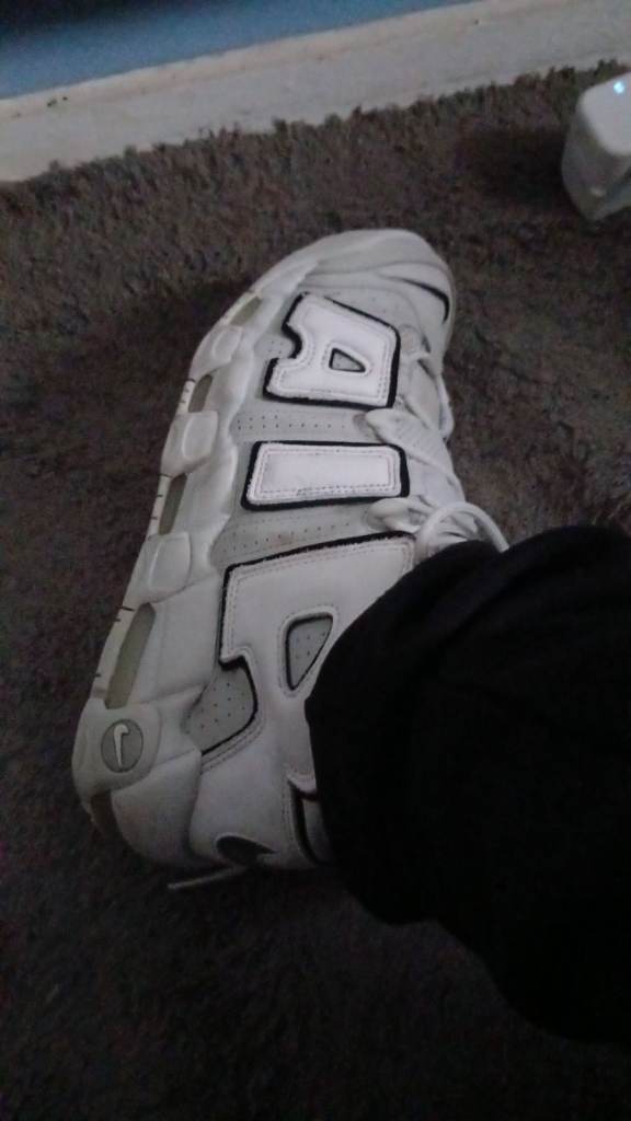 Nike Air More Uptempo Trainers – White, Good Condition