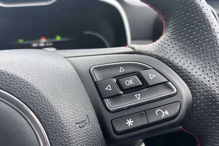 2022 MG MG ZS 1.5 VTi-TECH Exclusive 5dr HATCHBACK PETROL Manual