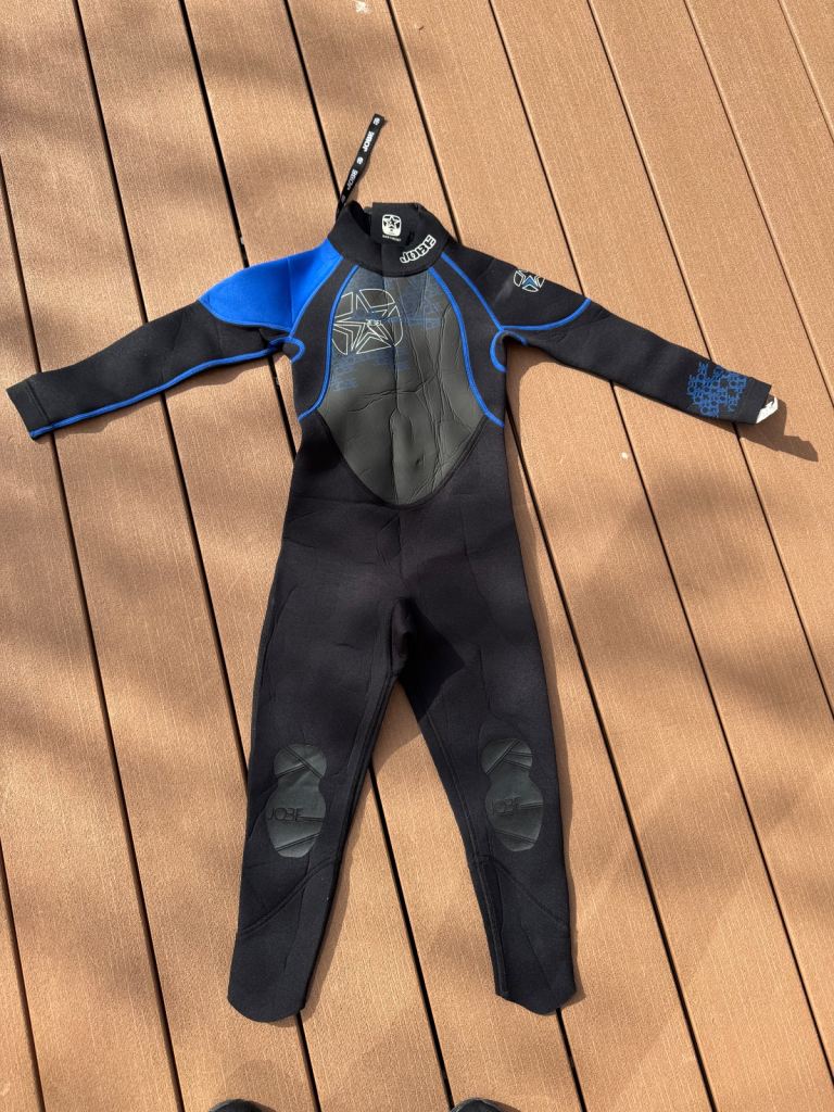 Jobe large youth wetsuit 
