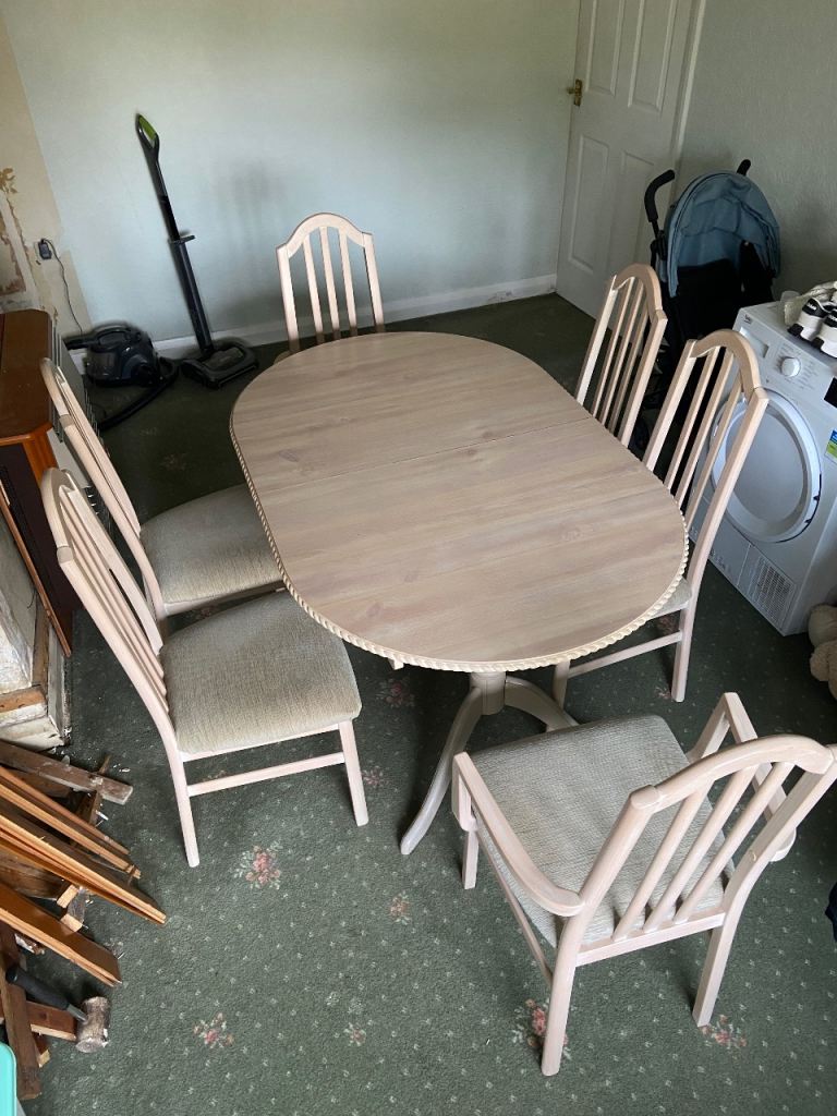 6 chair Dining room table