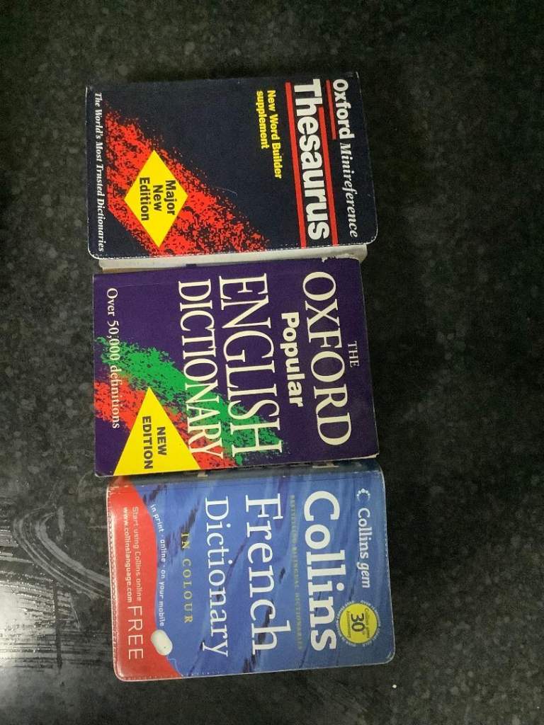 GCSE Books Bundle, 4 CD's stage 3/4, 3 Dictionaries English and French.