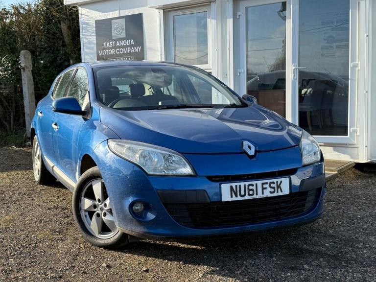2011 Renault Megane 1.6 16V 110 Dynamique TomTom 5dr HATCHBACK PETROL Manual