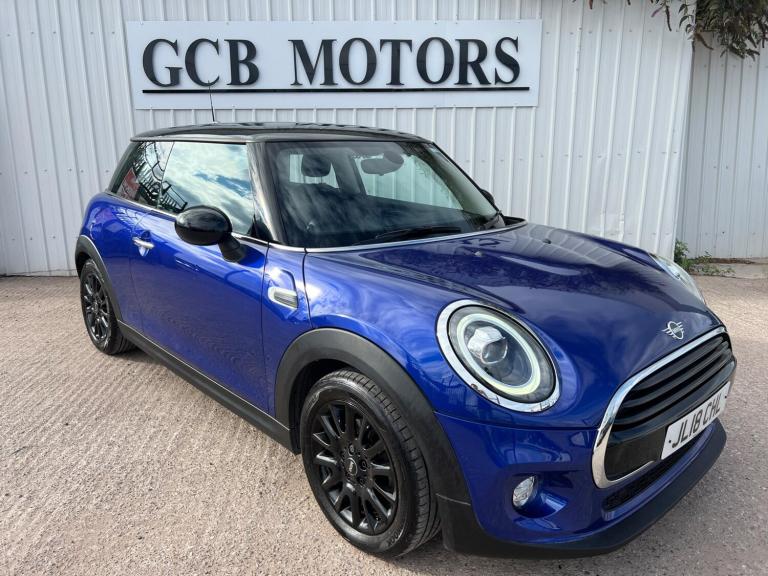 MINI Hatch 1.5 Cooper Classic Euro 6 (s/s) 3dr Petrol Manual