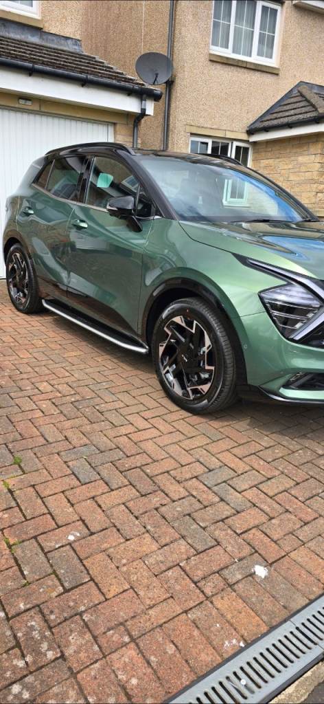 2025 Kia Sportage gt s line side steps 