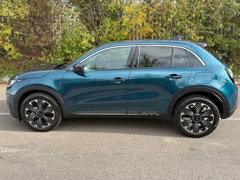 2025 Fiat 600 1.2 Hybrid 48V 136 La Prima 5dr eDCT-6 Hatchback Petrol Automatic