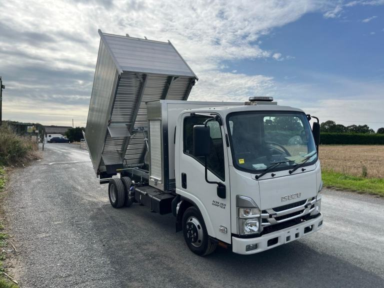 Isuzu Grafter N35-150 lwb grafter automatic arb tipper DIESEL AUTOMATIC 2025/25