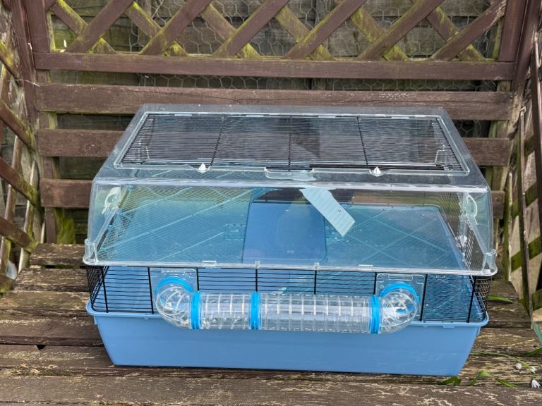 Multi level hamster cage