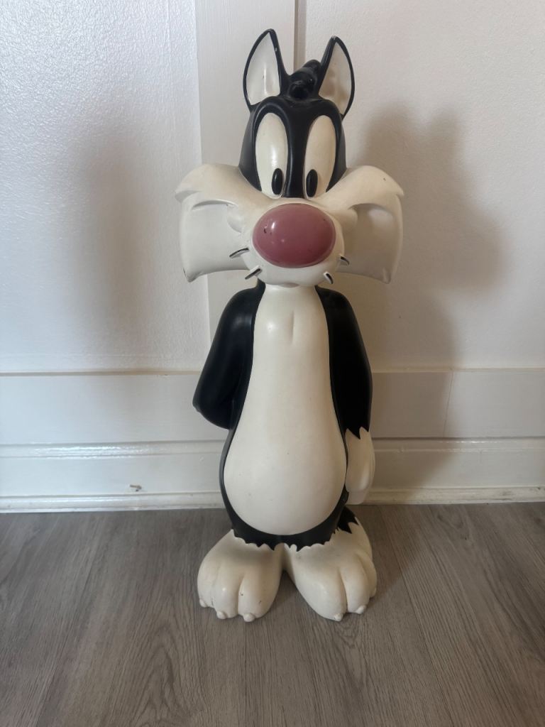 Large Sylvester the Cat Figurine (1996 Warner Bros.)