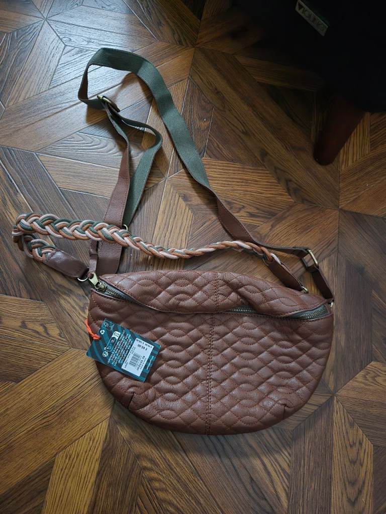White stuff crossbody bag