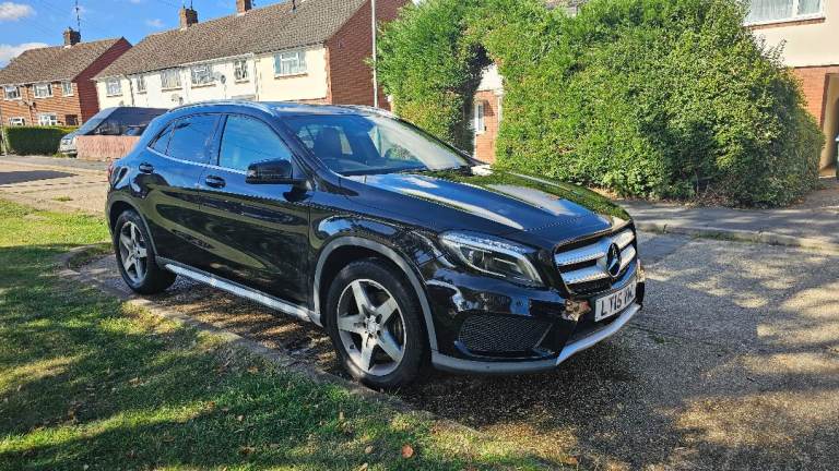 Mercedes-Benz GLA 220d AMG Line (Premium Plus) 4MATIC