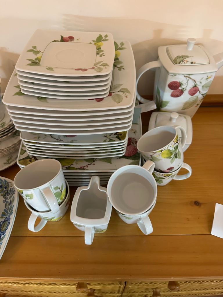 Lovely Dinnerware Set with Fruit Pattern – Good Condition