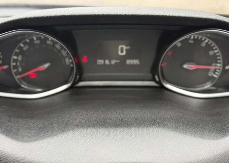 2016 Peugeot 308 1.2 PureTech 130 Allure 5dr HATCHBACK PETROL Manual