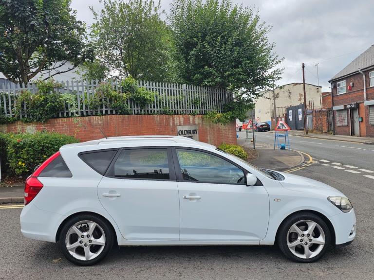 2011 Kia Ceed 1.6 CRDi 3 5dr ESTATE Diesel Manual