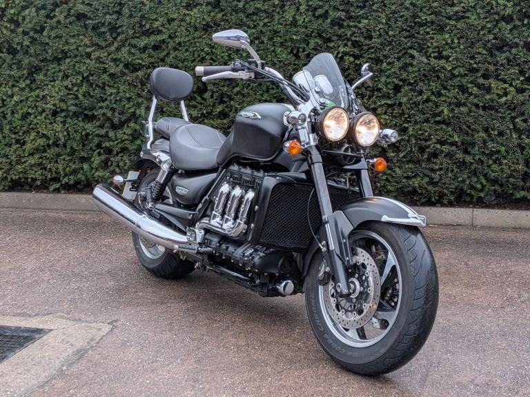 TRIUMPH ROCKET III ROADSTER - 2016 16  - LOW MILES