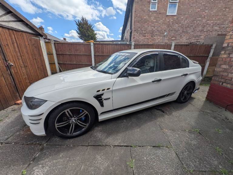 BMW, 3 SERIES, Saloon, 2011, Manual, 1995 (cc), 4 doors