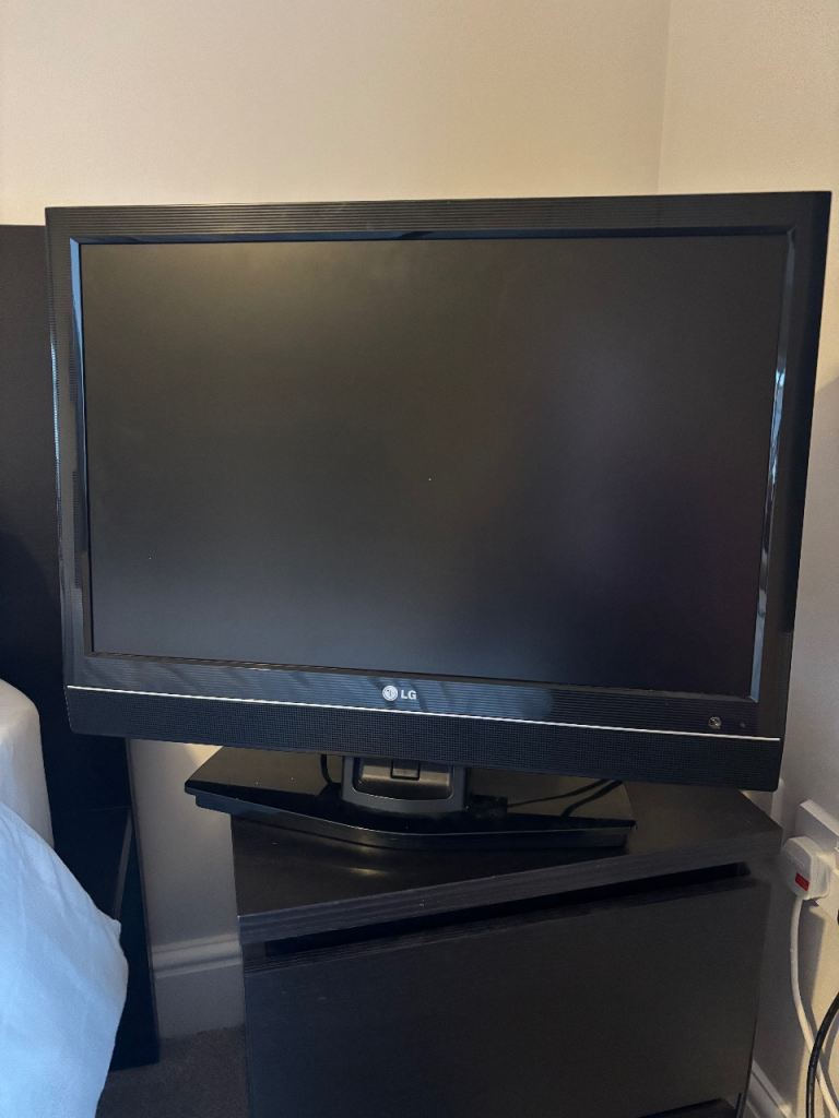 LG 22 inch Digital TV