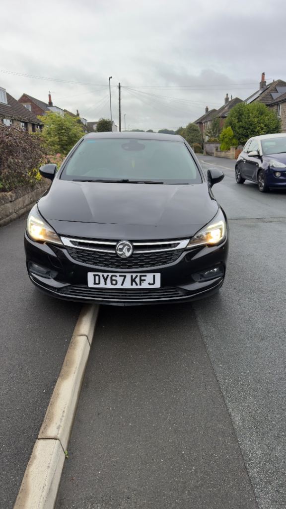 Vauxhall, ASTRA, Hatchback, 2017, Manual, 999 (cc), 5 doors