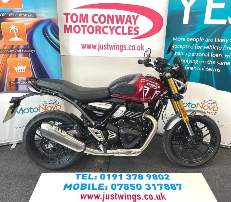 TRIUMPH SPEED 400, 2025(25), 1 OWNER, 1,749 MILES, IMMACULATE MACHINE, £4395
