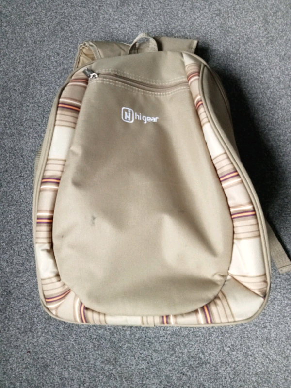 HI GEAR PICNIC HAVERSACK