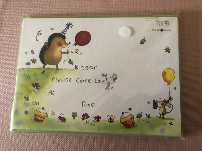 x10 Hedgehog Party invitations brand new Sealed package