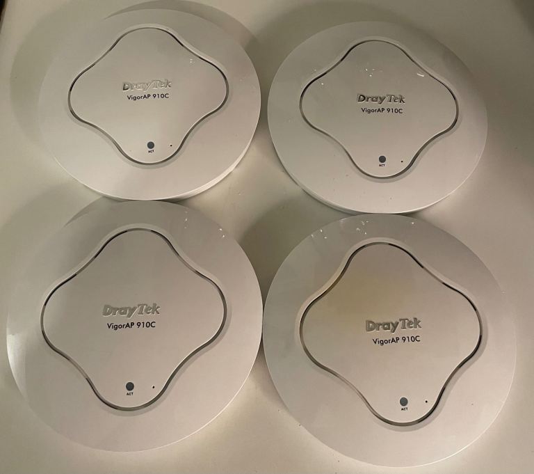 4 x Wifi Access Points Draytek AP 910c 2.4ghz + 5ghz
