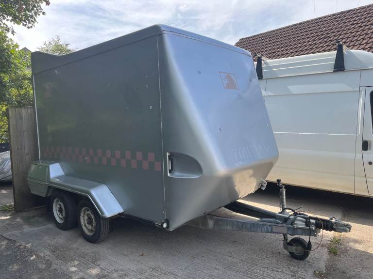 Indespension Tow-A-Van 480D Trailer, full working order, ready to use. 