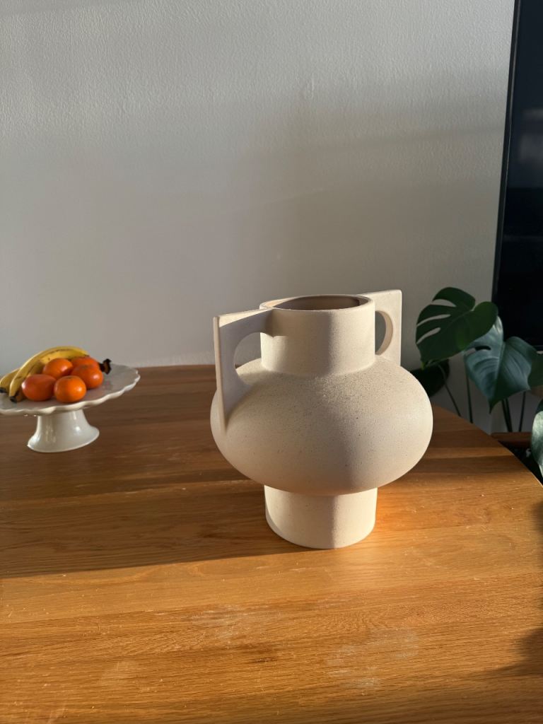 Cream vase