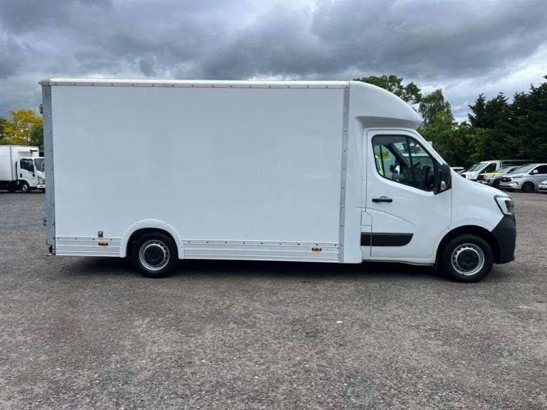 2023 Renault Master LL35 ENERGY dCi 145 Business Low Roof Platform Cab PLATFORM CAB DIESEL Manual