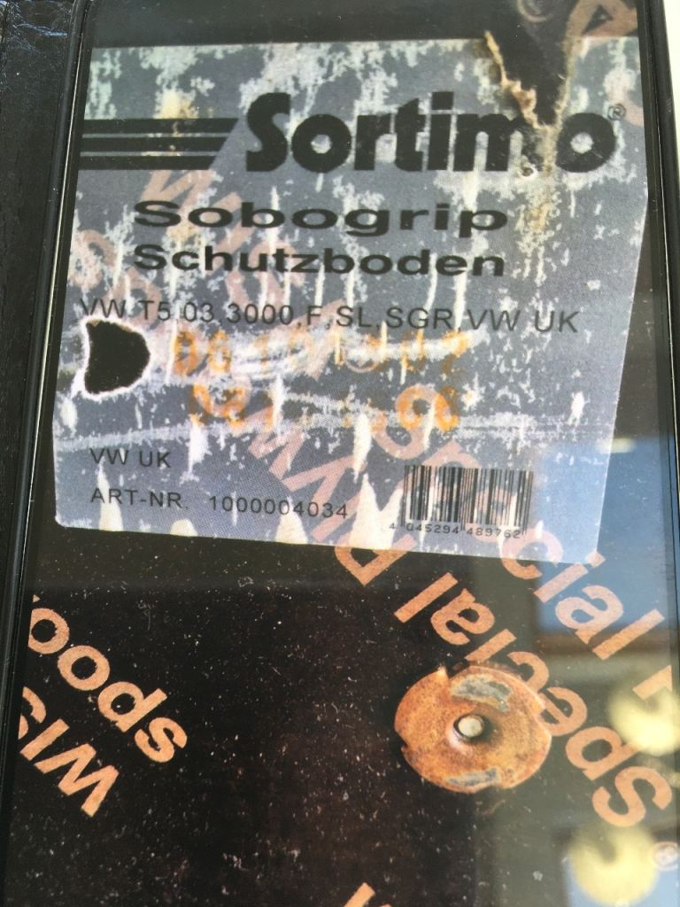 VW TRANSPORTER T5 FLOORING 