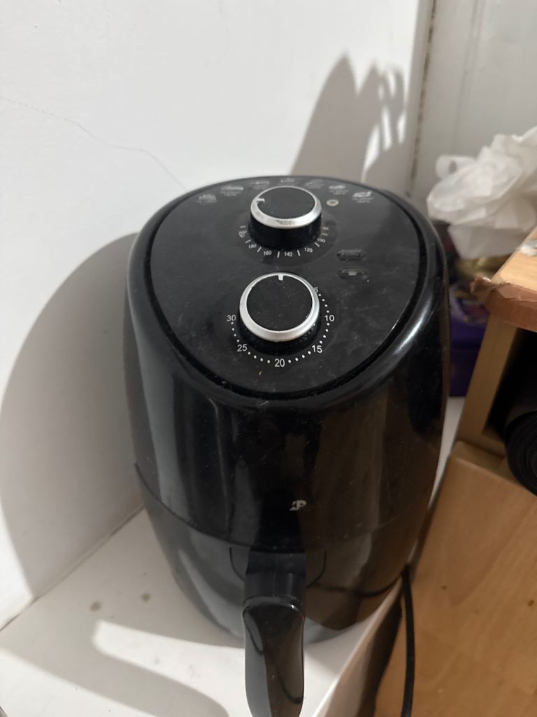 Air fryer 