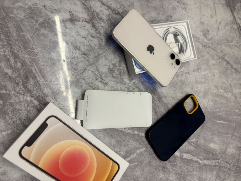 Apple iPhone 12 mini White 64GB Unlocked 