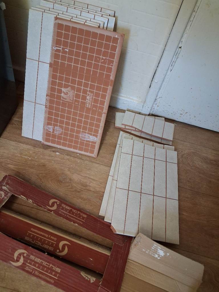 11 Reclaimed Sanchis Azulejos Tiles - Some Cracked