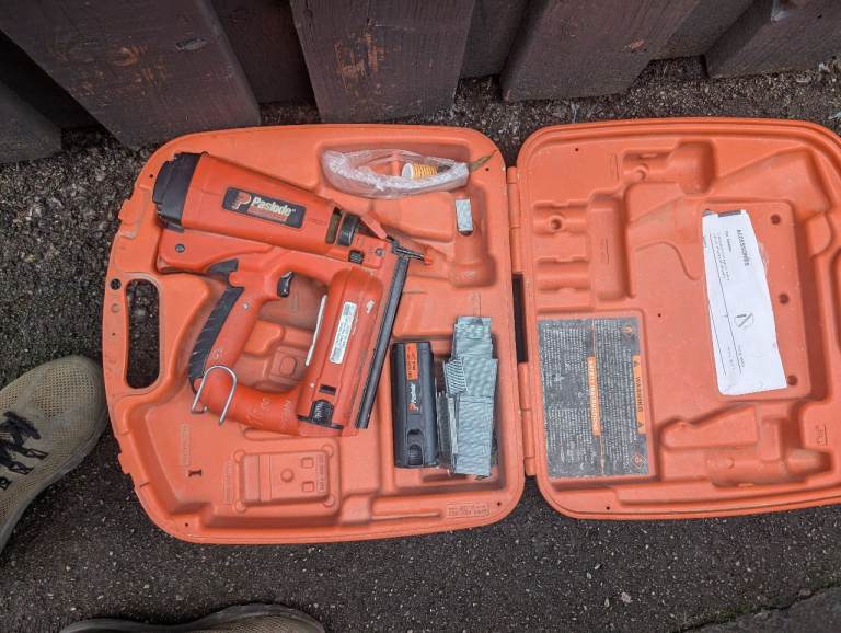 Paslode second fix nail gun