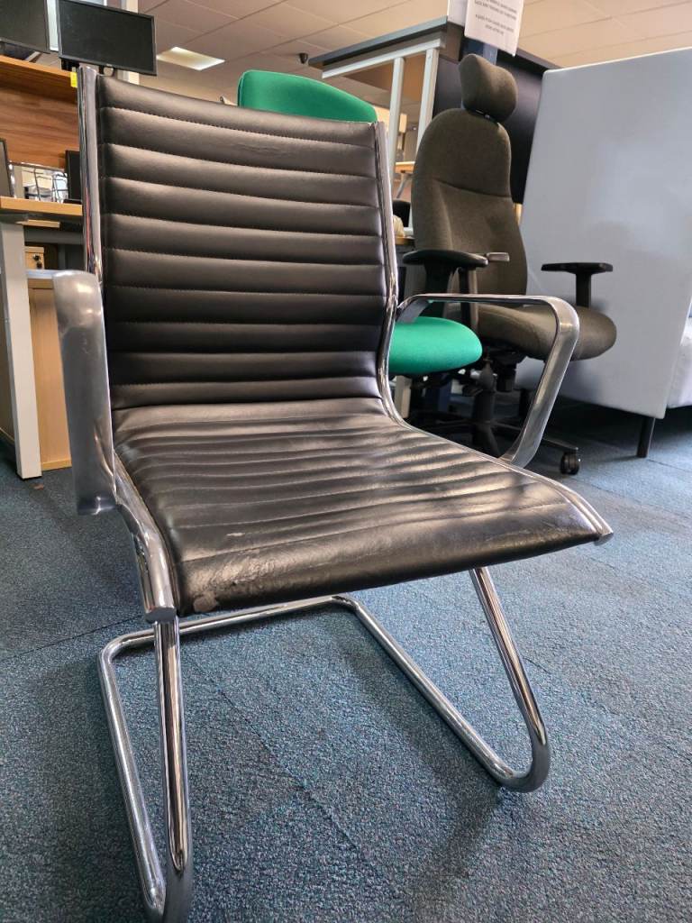 £10 office chair - used second hand - leather