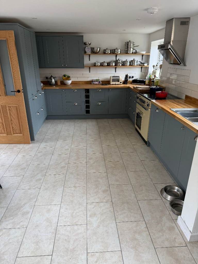 Ivory coloured Ceramic Floor Tiles – New in boxes