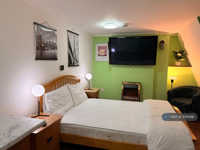 1 bedroom in Dean Street, London, W1D (#3015196)