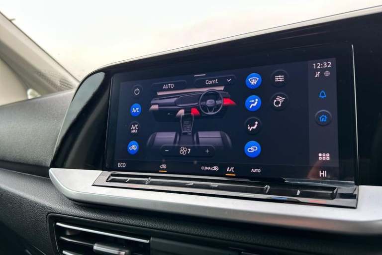 2025 Ford Transit Connect 250 Limited AUTO L2 LWB 1.5 EcoBoost PHEV 150ps, AIR CON, REAR PARKING ...