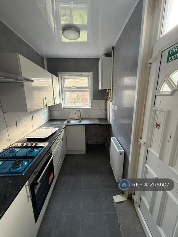 3 bedroom house in Passhouses Road, Sheffield, S4 (3 bed) (#2178607)