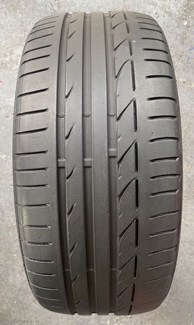 FOR SALE TYRE 225/40/19 93W, BRIDGESTONE POTENZA S001 EXTRA LOAD No RUNFLAT, 6 MM BMW AUDI MERC