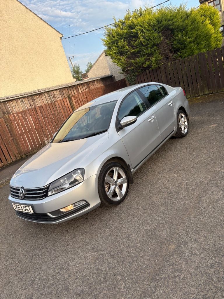 Volkswagen, PASSAT, Saloon, 2014, Manual, 1598 (cc), 4 doors