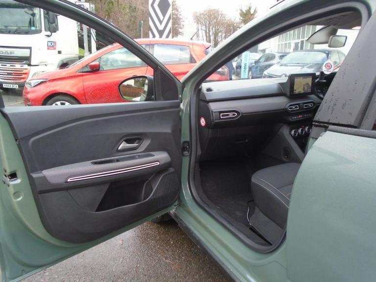 2023 Dacia Jogger 1.0 TCe Extreme SE 5dr MPV PETROL Manual