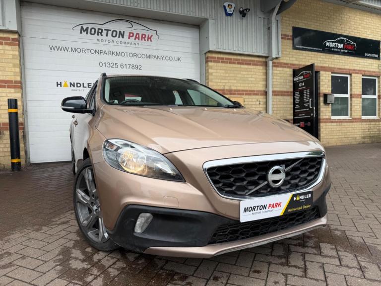 Volvo V40 Cross Country 1.6 D2 SE Powershift Euro 5 (s/s) 5dr Diesel Automatic