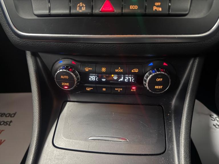 2014 Mercedes-Benz CLA 2.1 CLA220 CDI AMG Sport Coupe 7G-DCT Euro 6 (s/s) 4dr SALOON Diesel Autom...