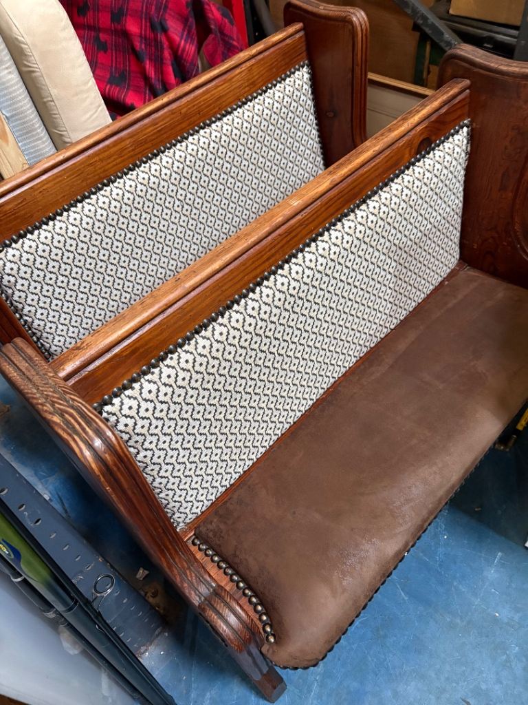 Pitch pine pews exc cond free local delivery 