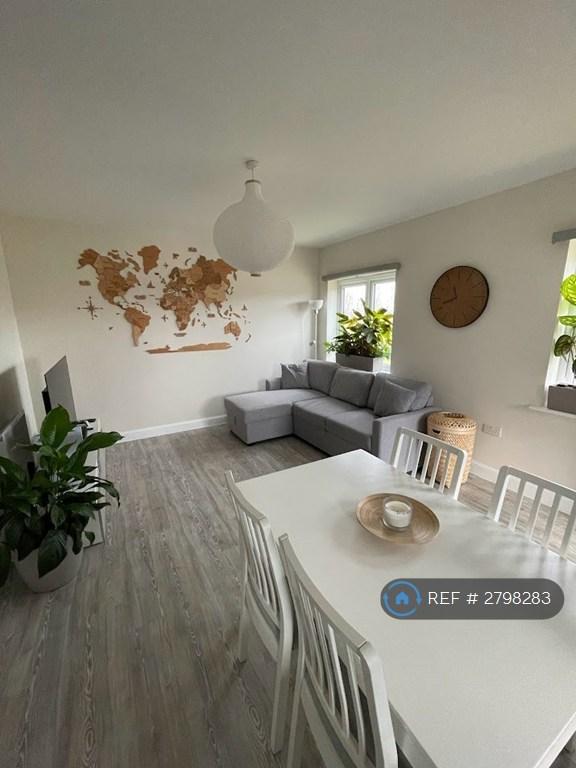 2 bedroom flat in Apollo Avenue, Milton Keynes, MK11 (2 bed) (#2798283)