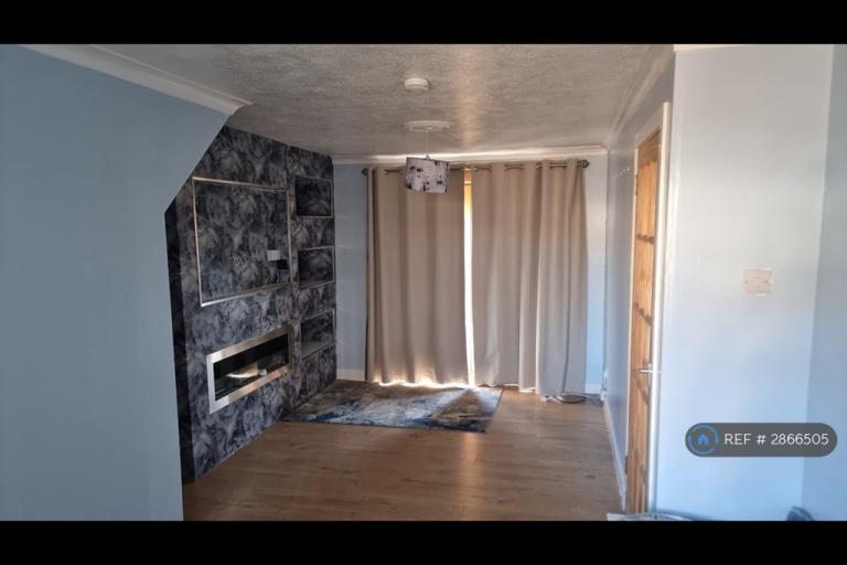 2 bedroom house in Duncan Crescent, Dunfermline, KY11 (2 bed) (#2866505)